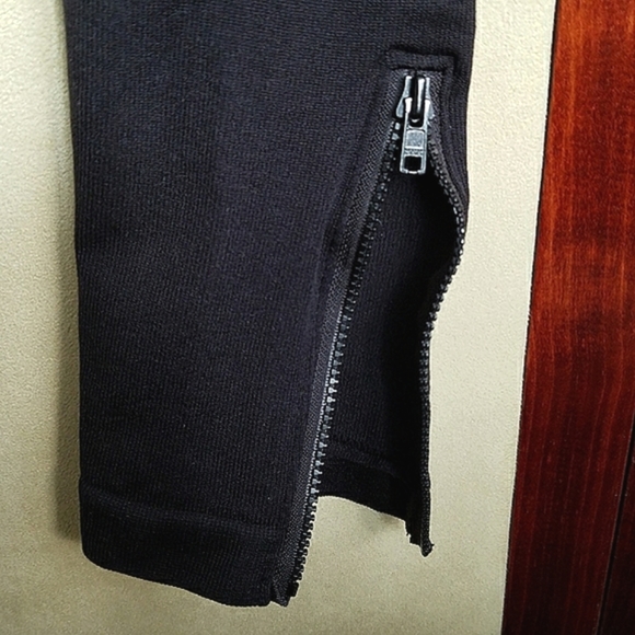 Spanx Look at Me Ankle Zipper Leggings Size S - Picture 6 of 12